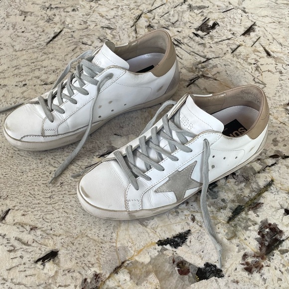 Golden Goose Superstar leather low tops- size 8 - Picture 3 of 6